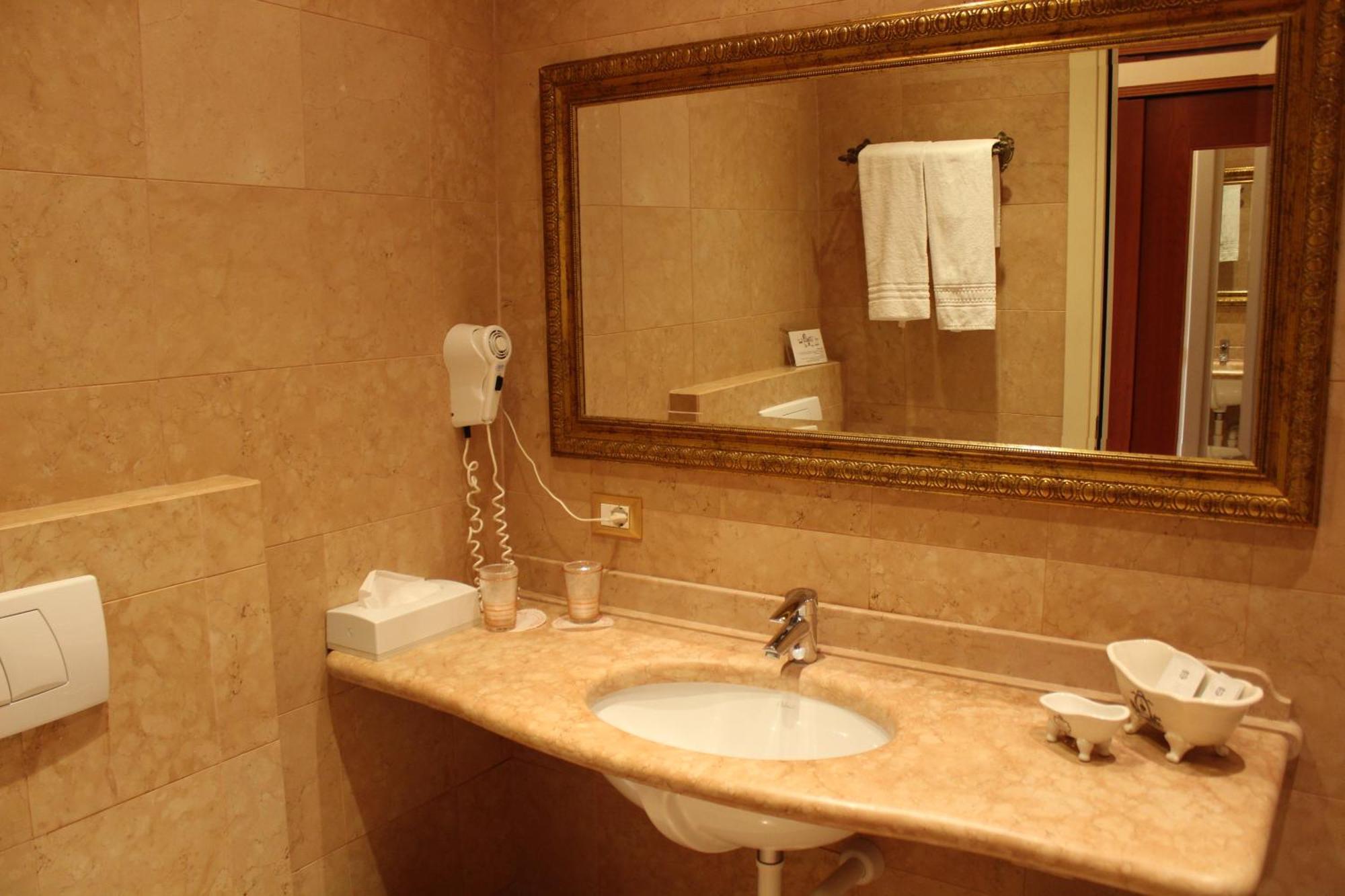 Hotel La Dolce Vita Cavaion Veronese Dış mekan fotoğraf