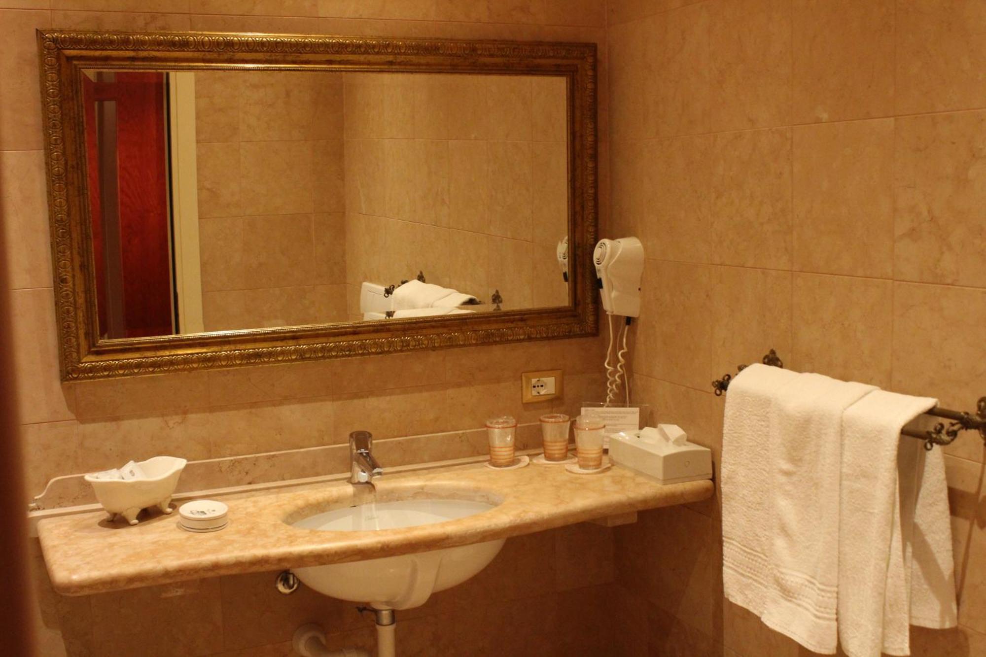 Hotel La Dolce Vita Cavaion Veronese Dış mekan fotoğraf